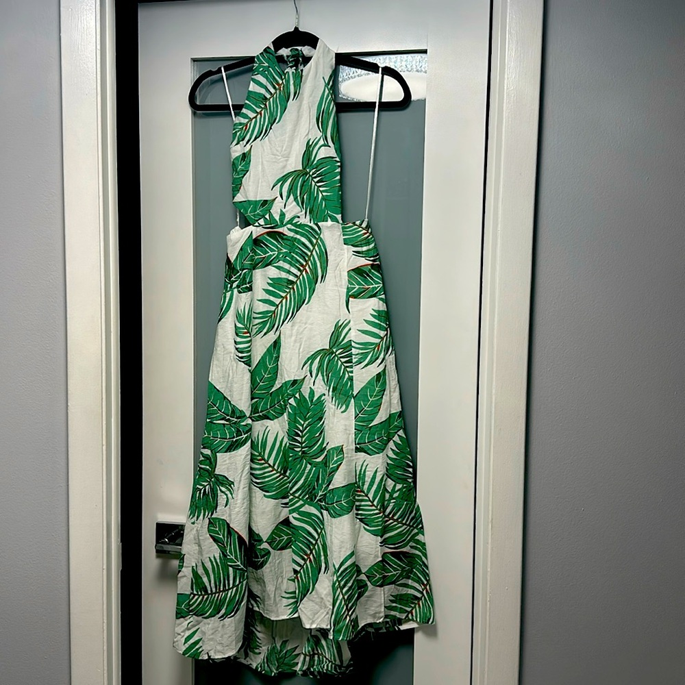 NWT summer halter open back dress in size M